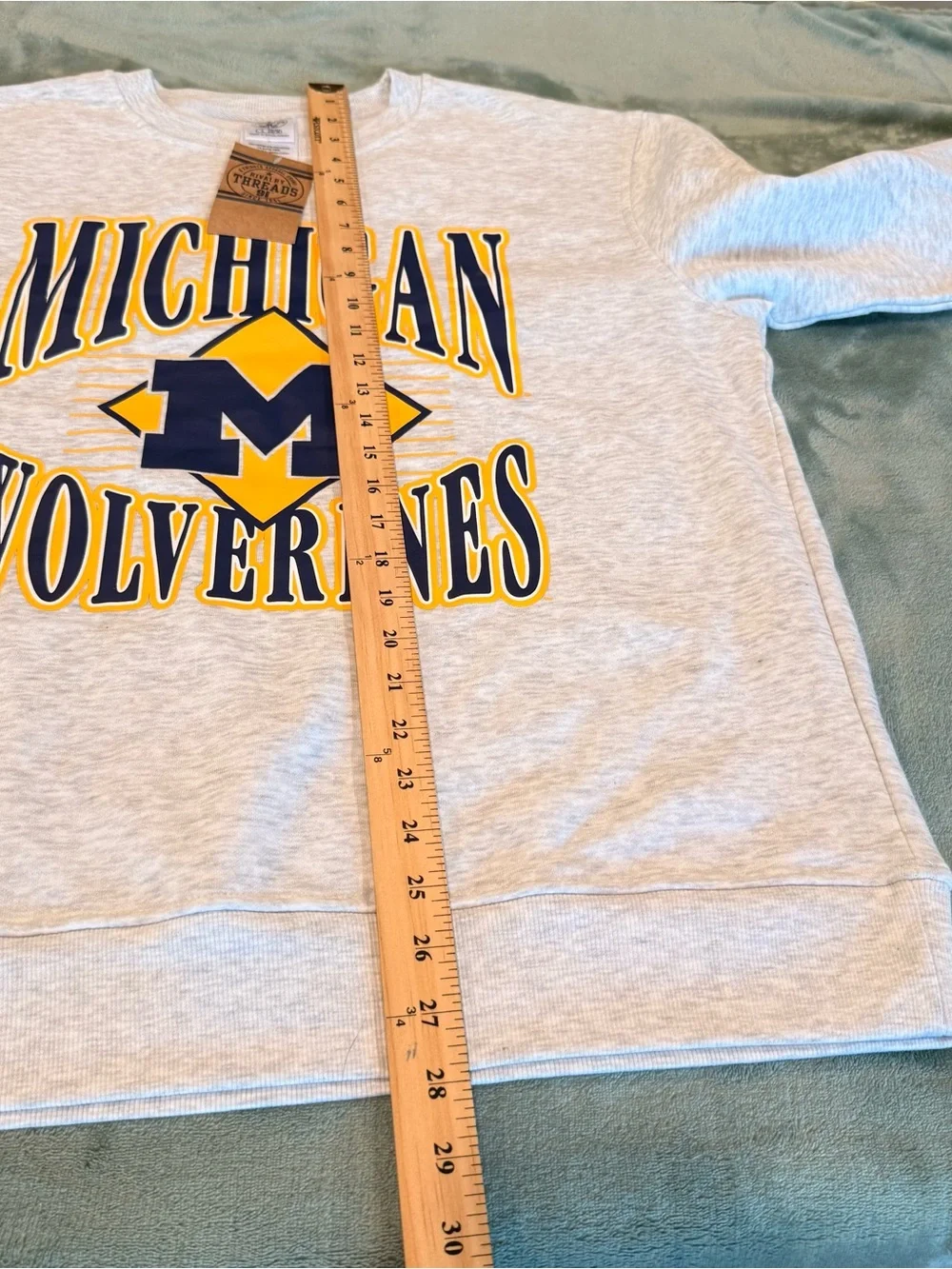 NWT Michigan Wolverines Youth Large 12/14 Fleece Crewneck Sweatshirt